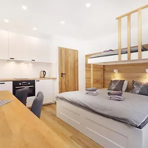 Eisenstein Apartmán
