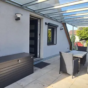  Apartment Moderne Ferienunterkunft/wohnung